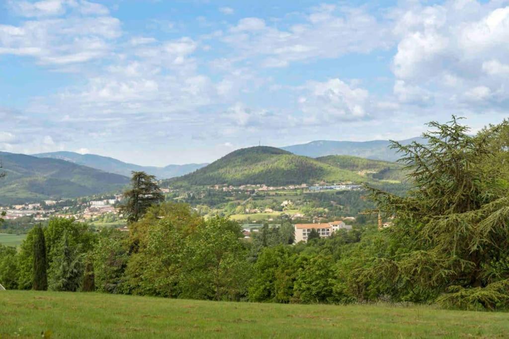 Agreable Maison De Village Avec Balcon Roiffieux Exteriér fotografie
